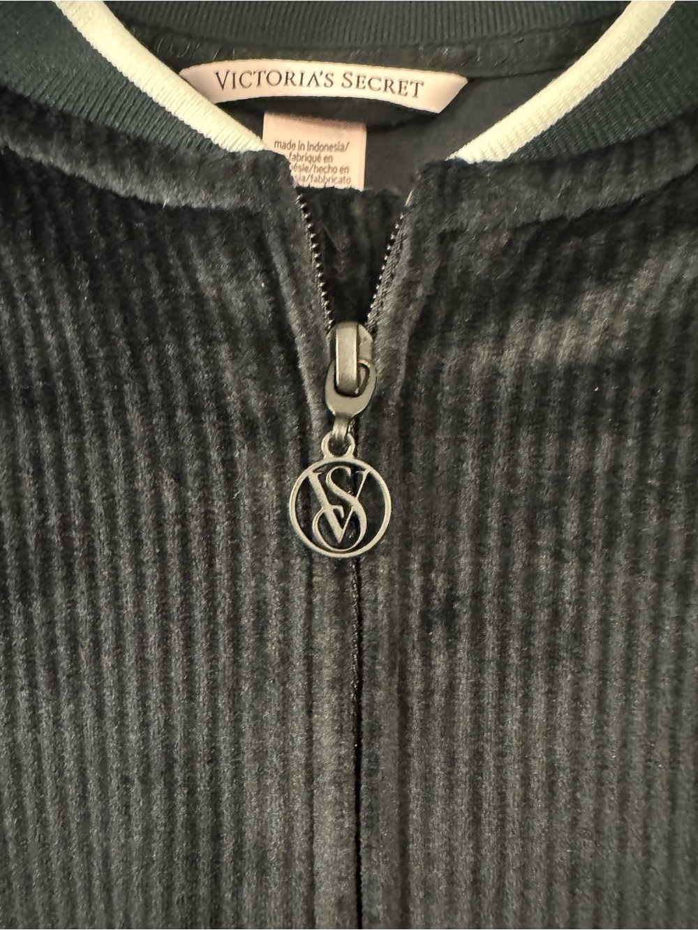 Victoria's Secret Black Ribbed Velour Loungewear Matching Set - Picture 16 of 16